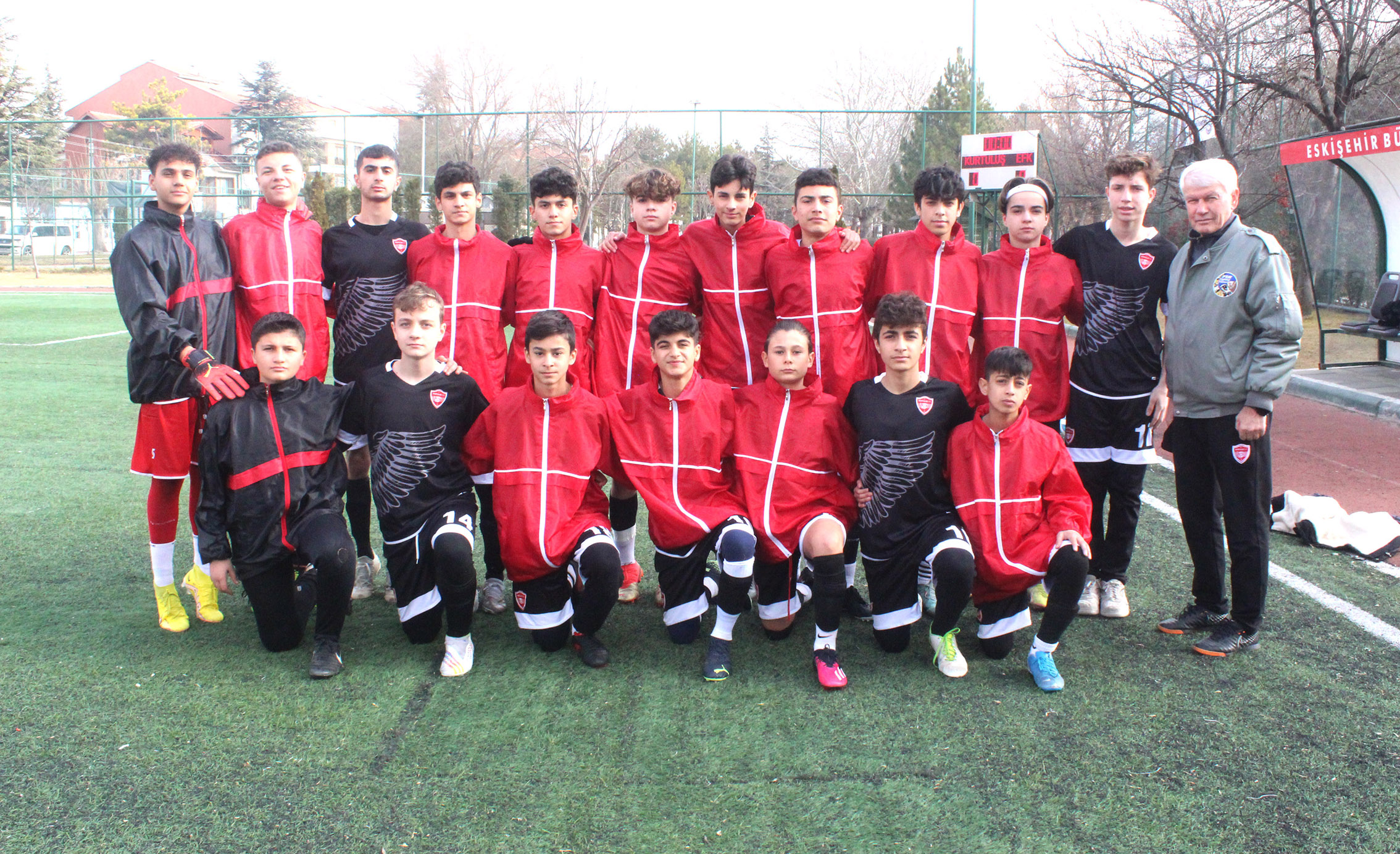 BUGÜN 3 YARIN 4 MAÇ VAR