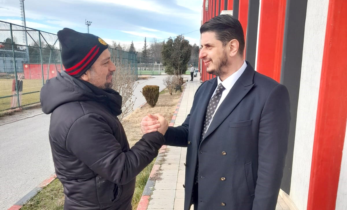 ÖZBAYER İLE YOLLAR AYRILDI