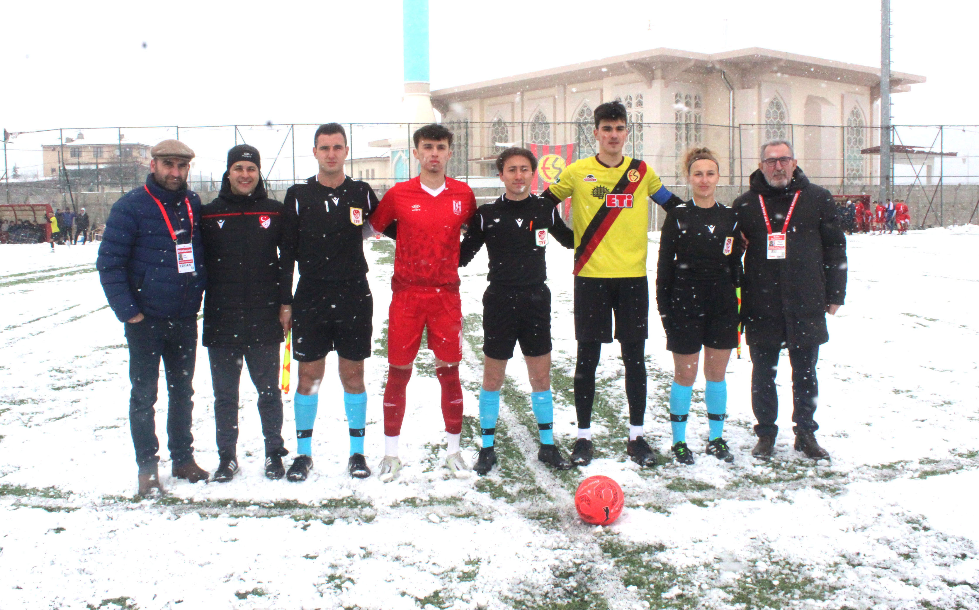 BALIKESİR İSTEDİ MAÇ OYNANDI