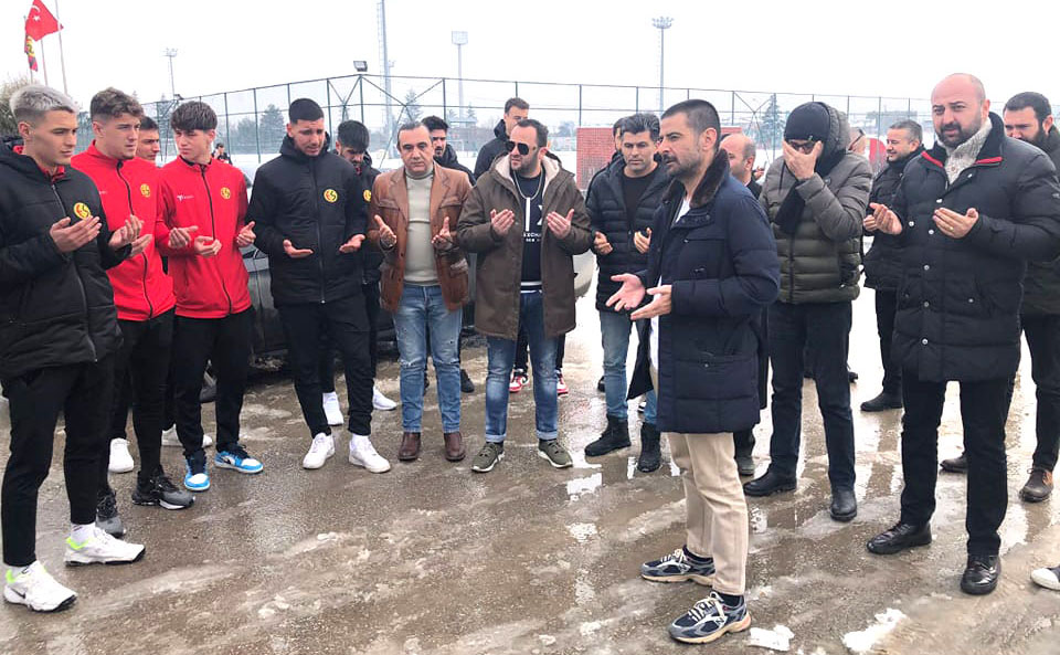 KURBAN KESEREK DUALARLA UĞURLADILAR
