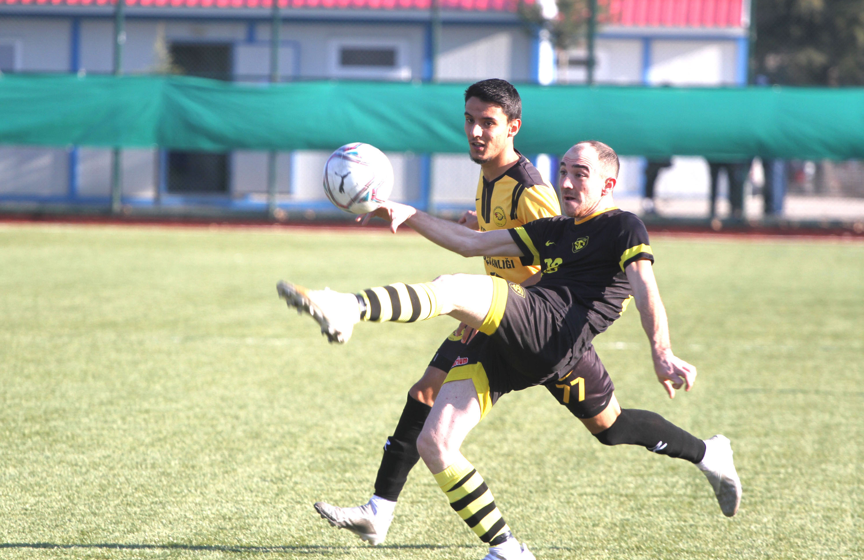YEREL LİGLERDE BEKLEMEDE