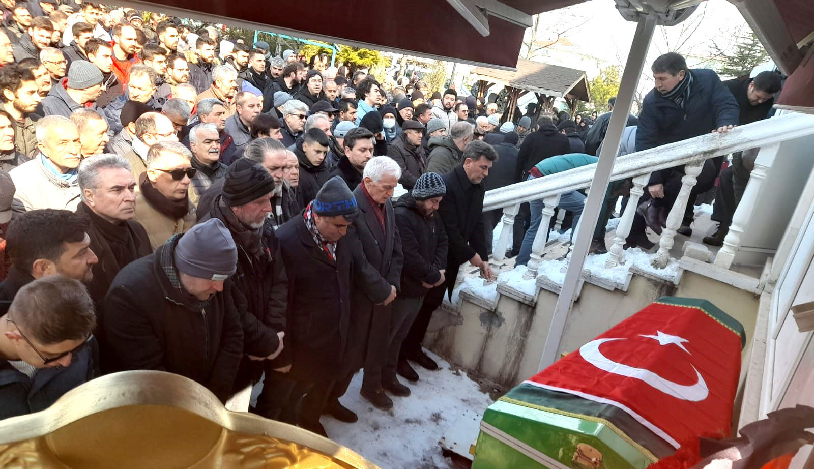 MİLLİ VOLEYBOLCU SON YOLCULUĞUNA UĞURLANDI