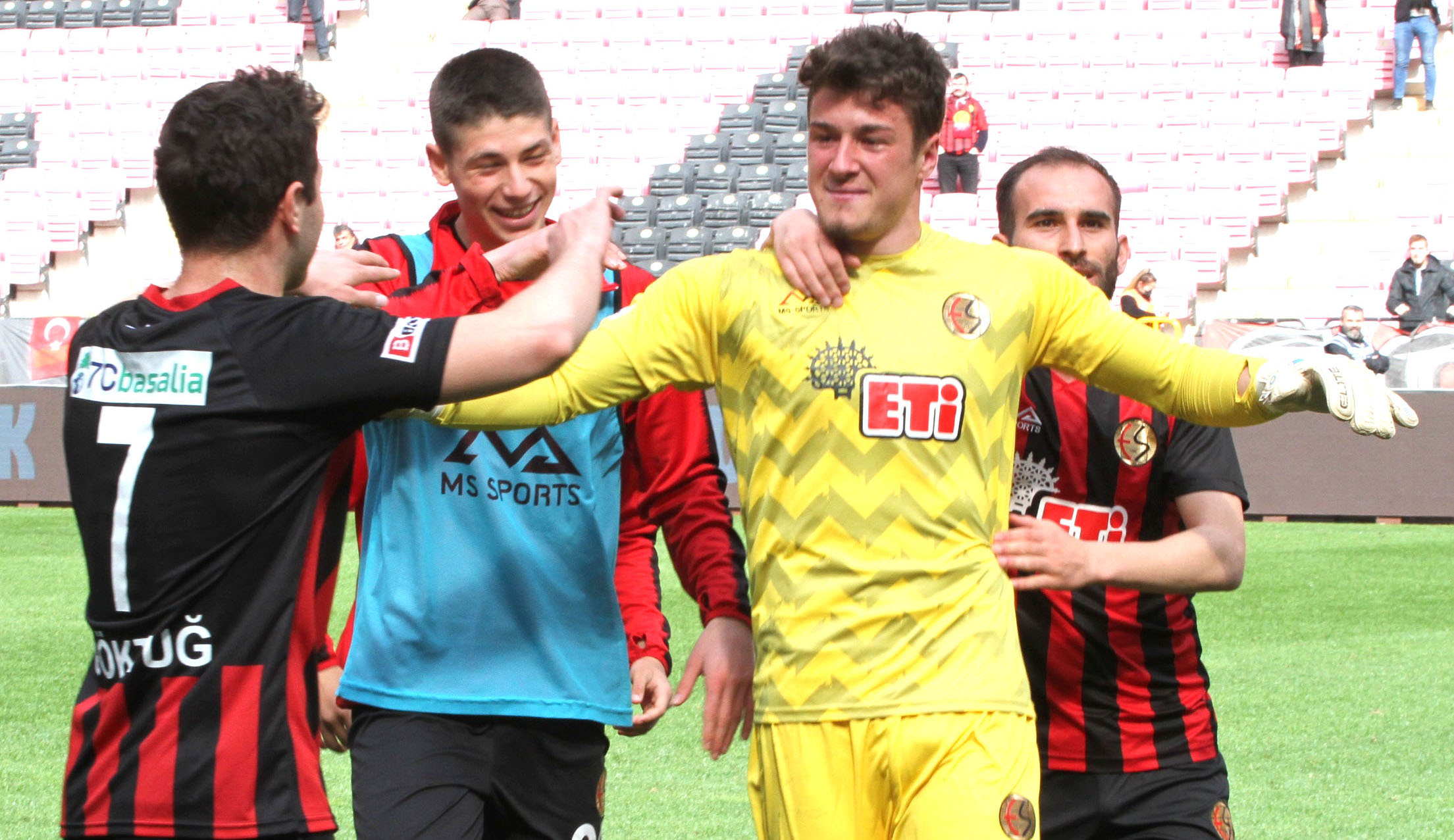 PES ETMEYECEK