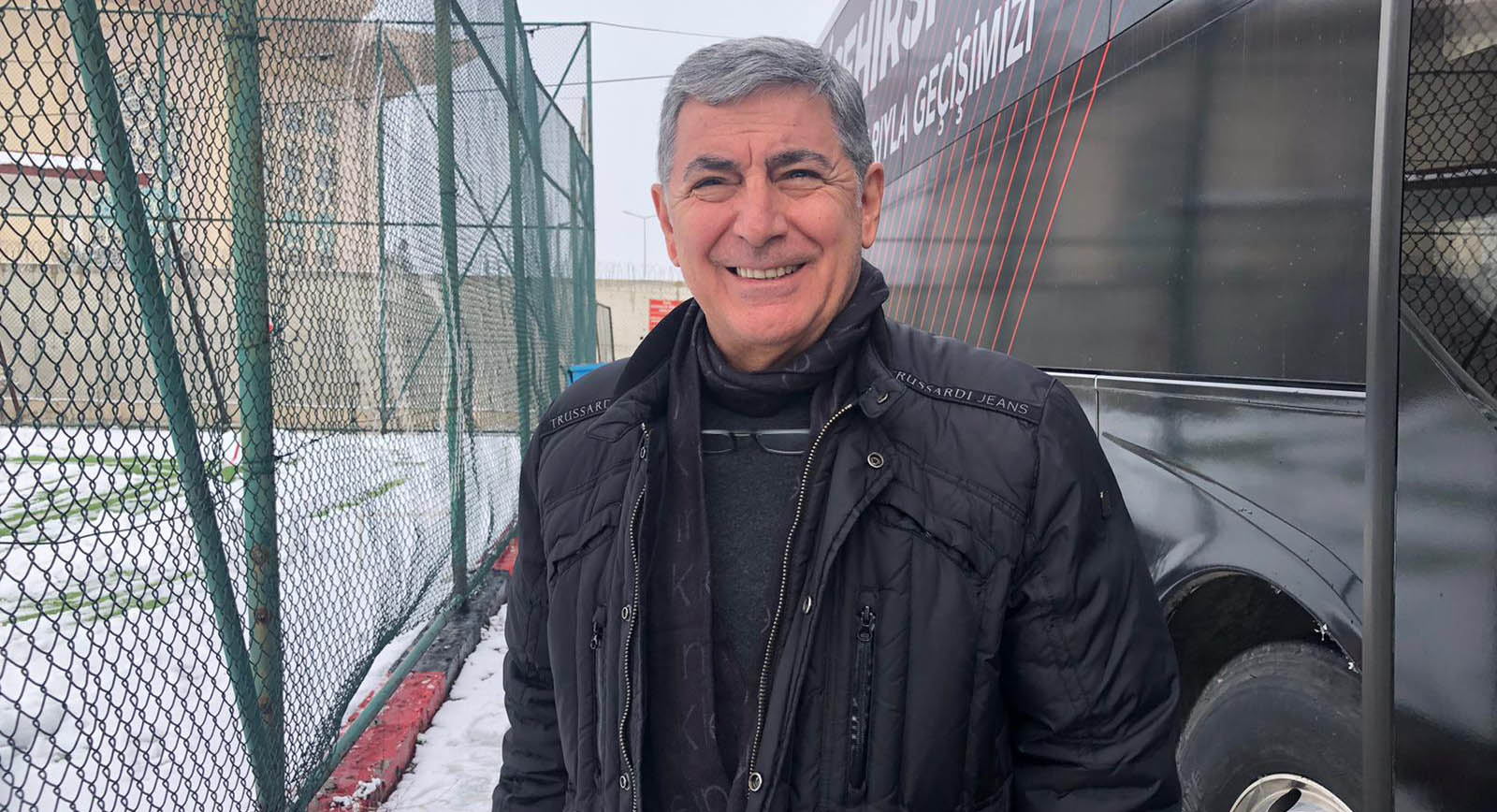 ÖZBAYER’E TEŞEKKÜR KIZILTAN’A ÖVGÜ