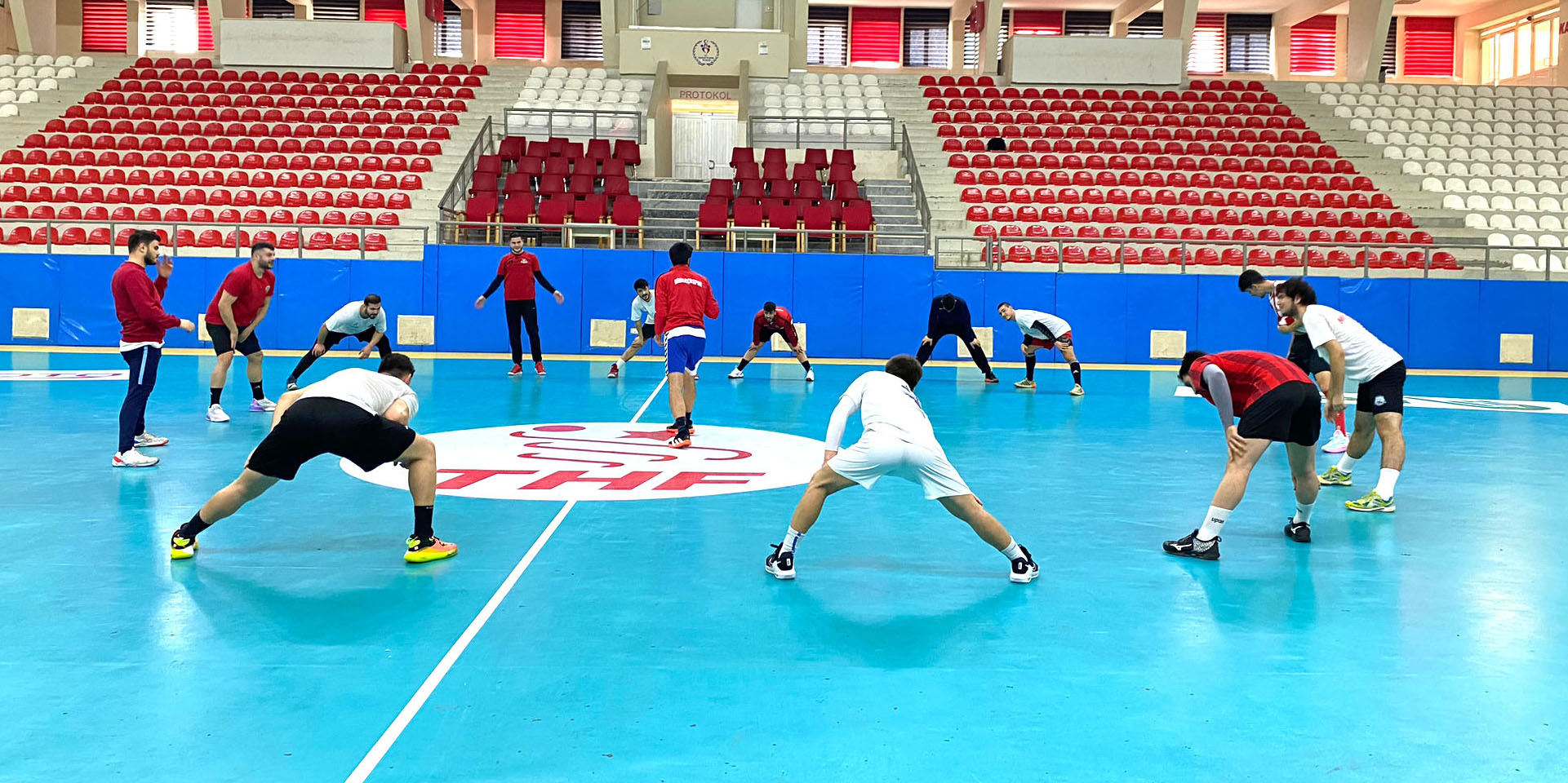 BUGÜN SAKARYA BÜYÜKŞEHİR İLE ÖZEL MAÇ VAR