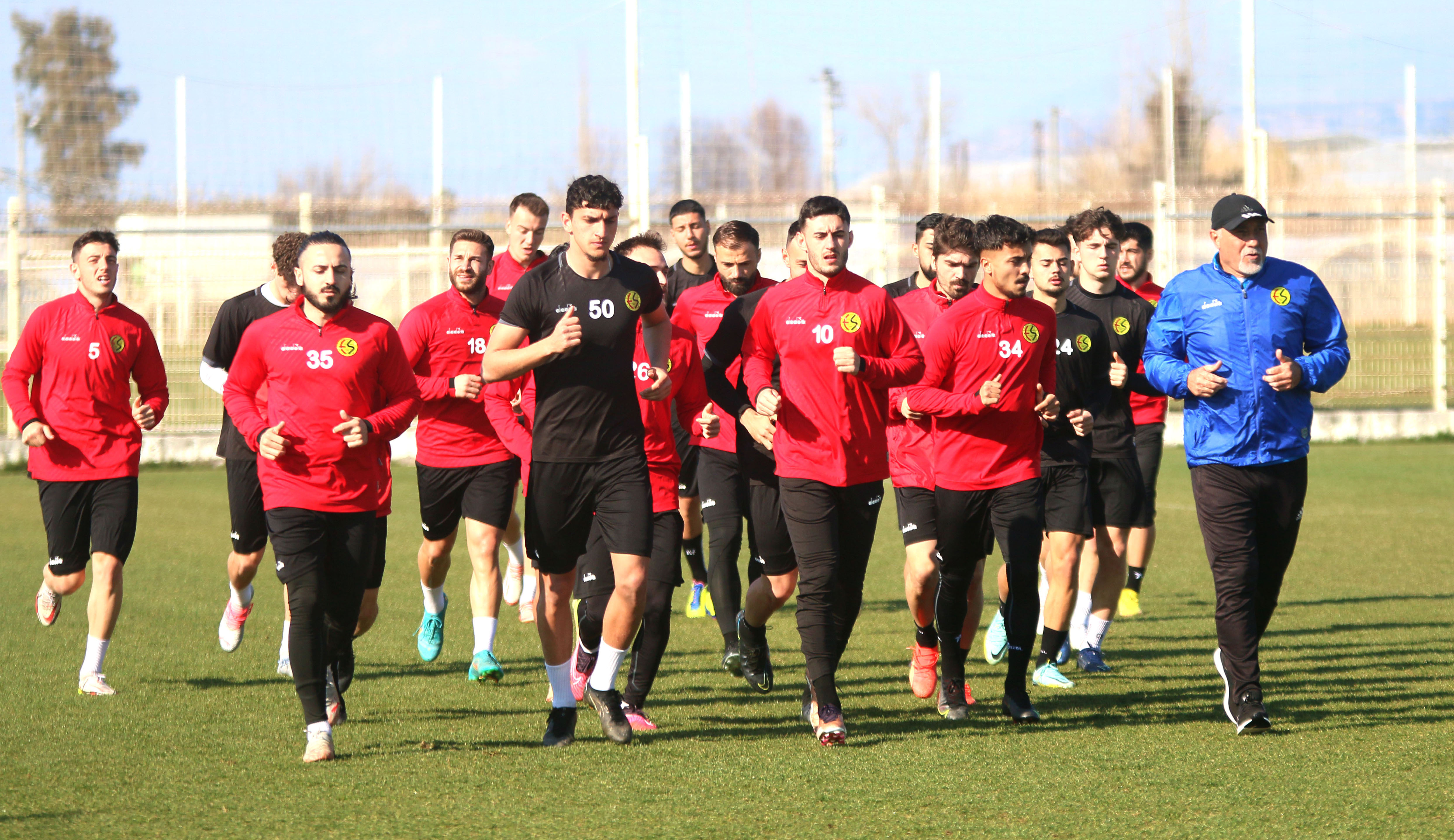 KAMP BİTTİ