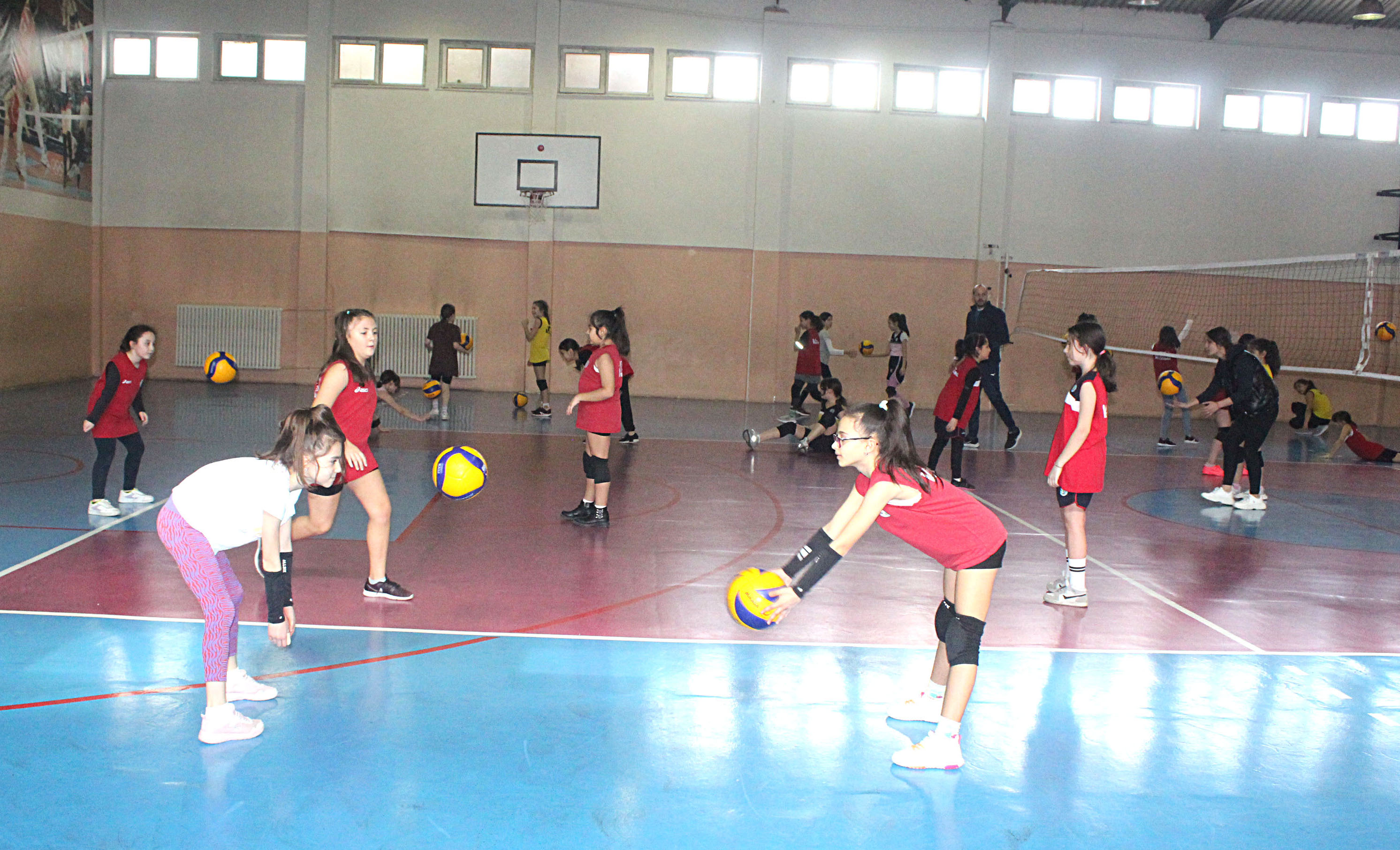 TEPEBAŞI GENÇLİK’TE ALT YAPI SAĞLAM