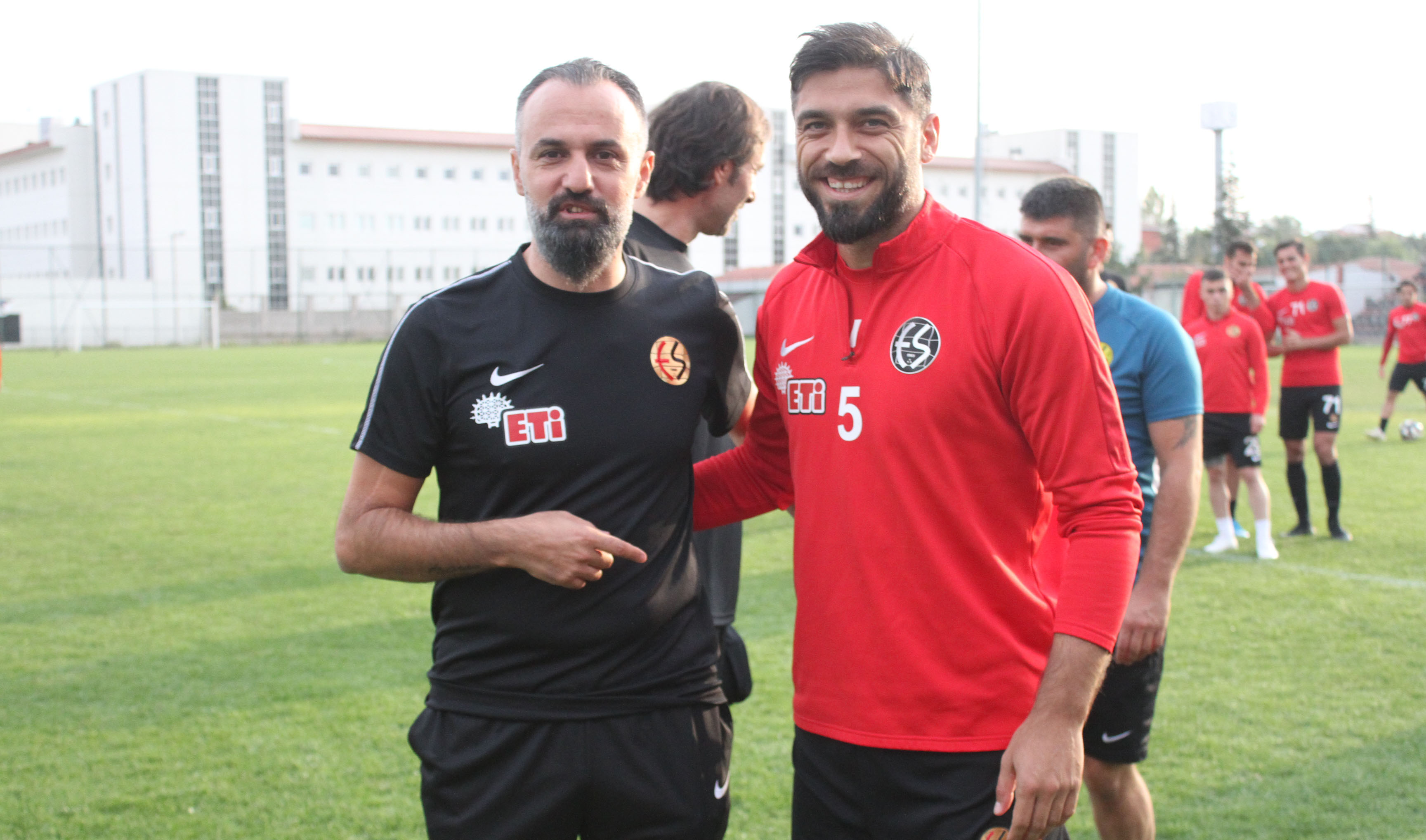ZAFER ŞAHİN  RAKİP OLACAK