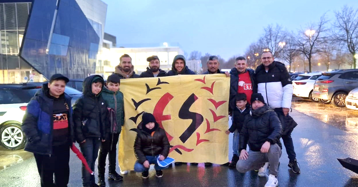 ES-ES ARMASI HER YERDE