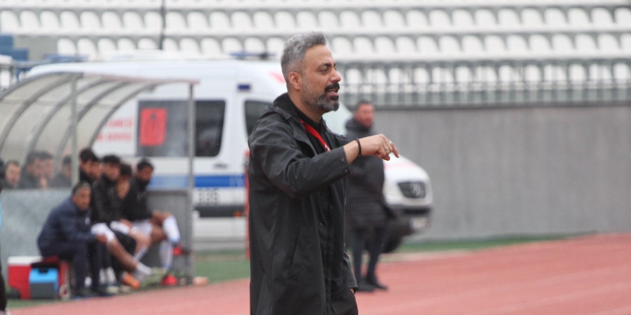“VAZGEÇMEYECEĞİZ VE DÜŞMEYECEĞİZ”