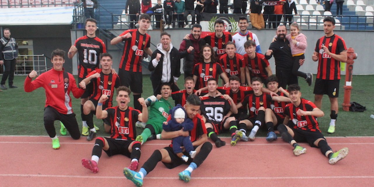 ESKİŞEHİRSPOR KUPAYA UZANDI