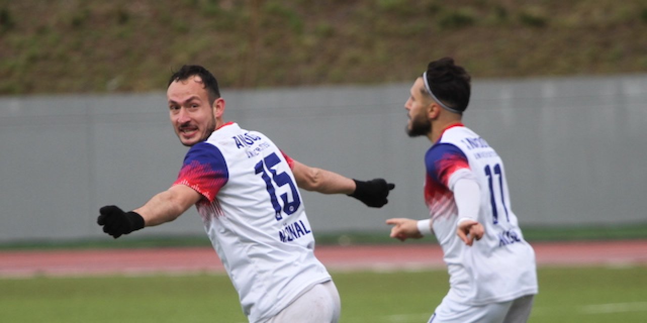 Necati krallık için oynayacak
