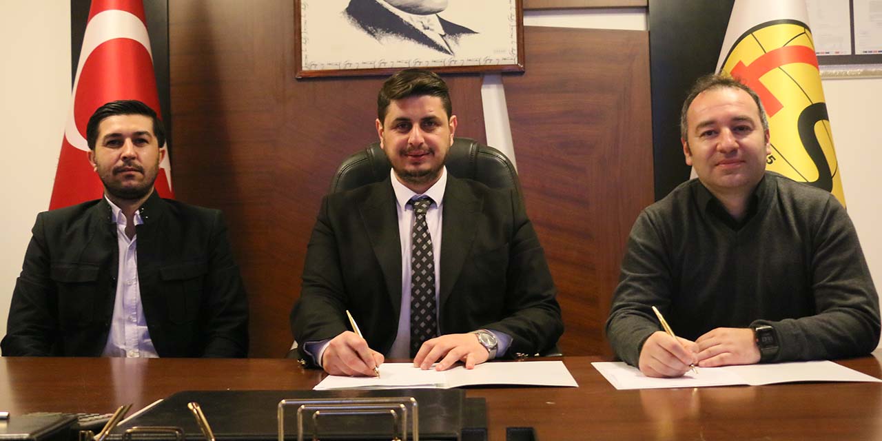 Teknik kadro ve oyuncular toplantı yaptı