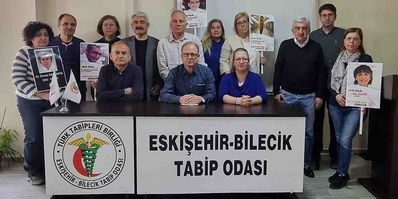 Sağlıkçılardan büyük tepki: Şifa dağıtmaya çalışırken ölmek istemiyoruz