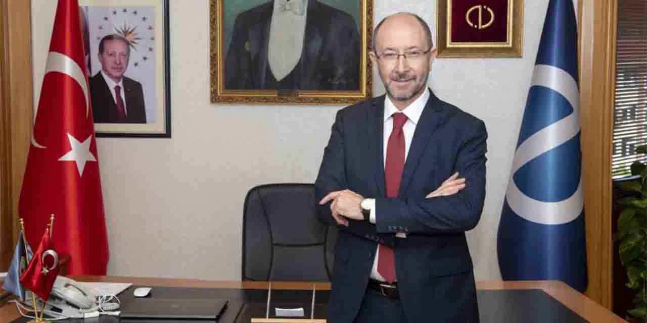 Anadolu Üniversitesi Rektörü Erdal’dan "23 Nisan" mesajı