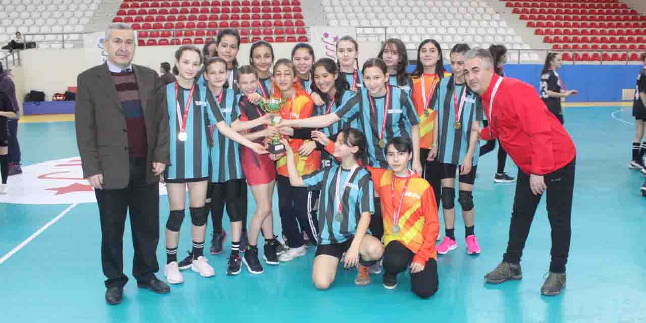 Bursa’da vize arıyorlar