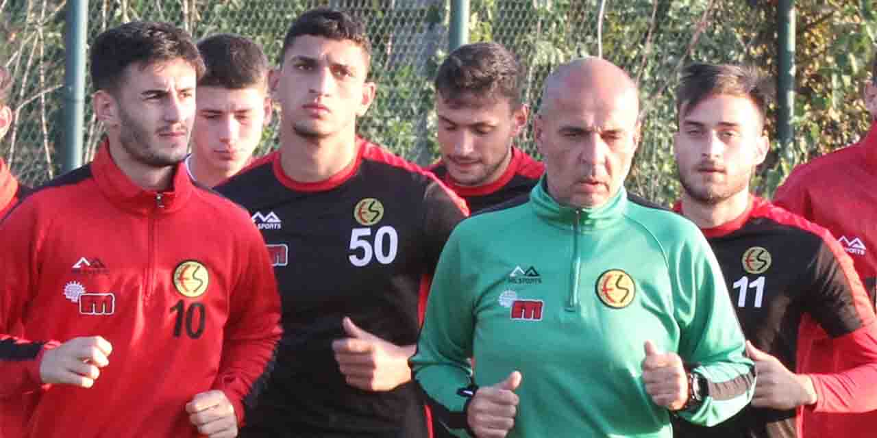 Eskişehirspor’da teknik ekipte Evrensel Heper’de yer aldı