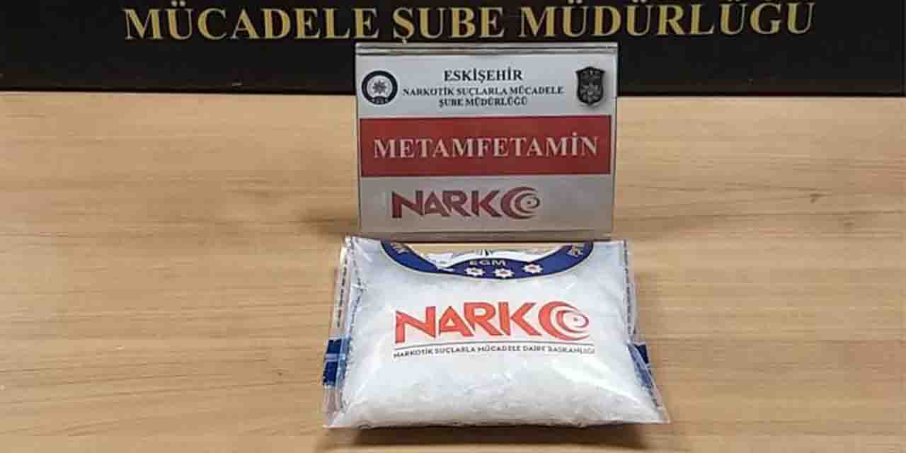 Eskişehir’de şüpheli araçta uyuşturucu madde ele geçirildi