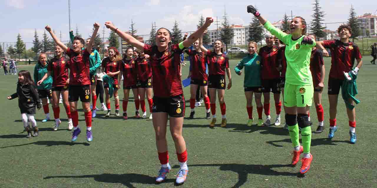 Dişi Şimşekler Play-Off’ta