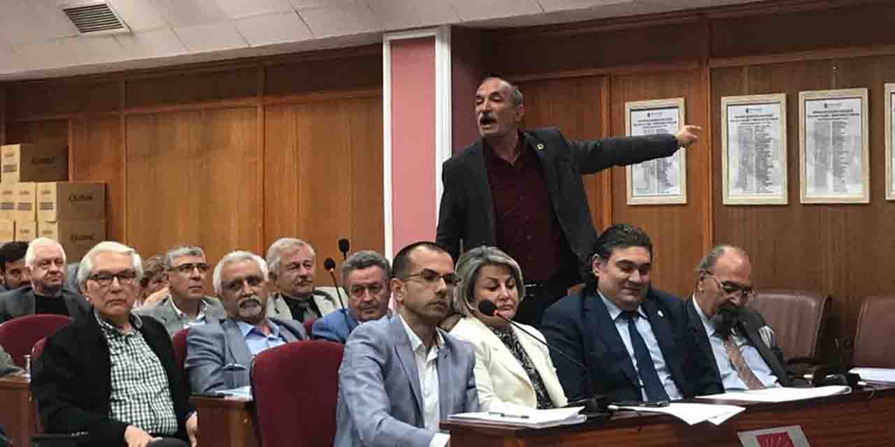 “İspiyonculuk sana yakışır terbiyesiz adam”