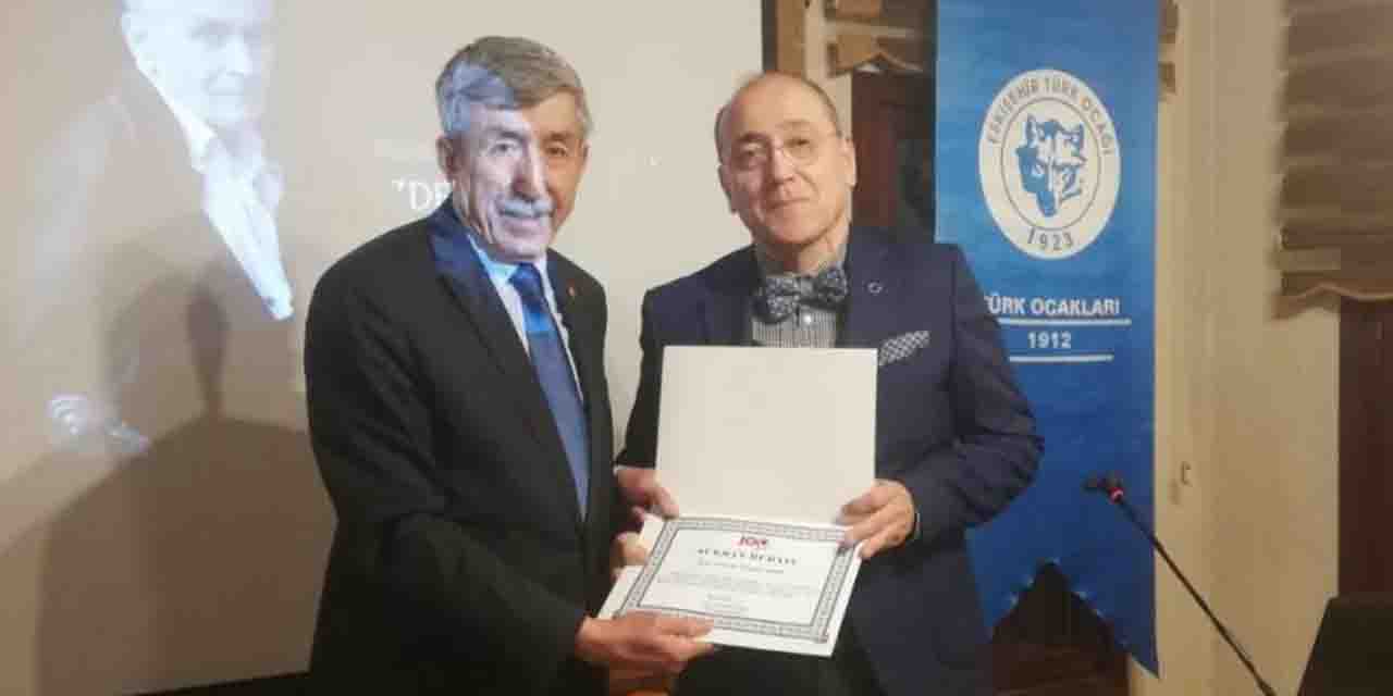 “Türklerin uyum sorunu değil kabul edilme sorunu var”