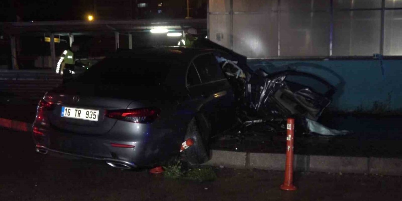 Bursa’da kontrolden çıkan araç hurdaya döndü: 3 ölü, 1 ağır yaralı