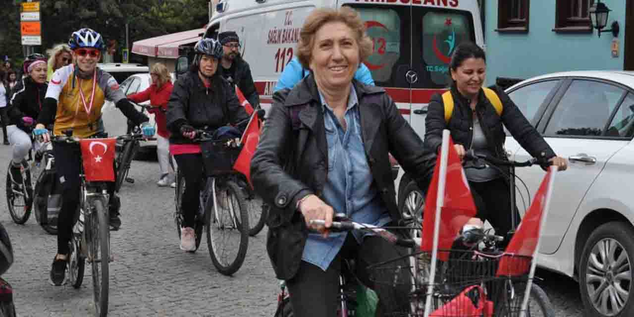 19 Mayıs'ı pedal çevirerek kutladılar