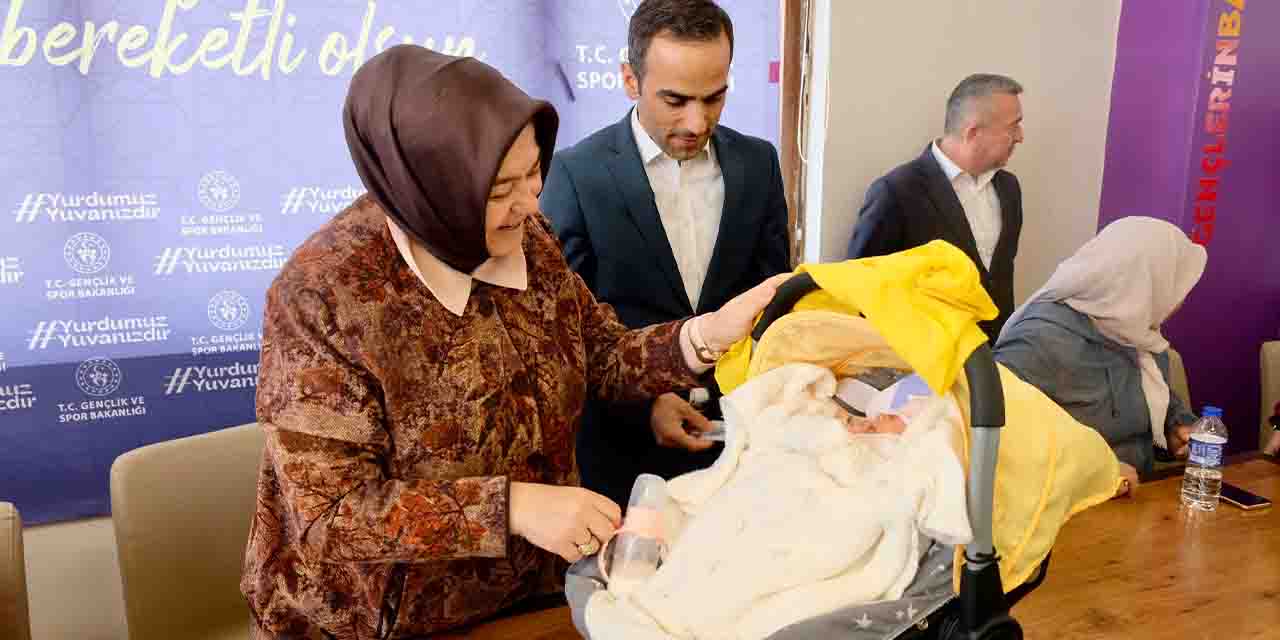 AK Partili Gürcan depremzedelerle buluştu