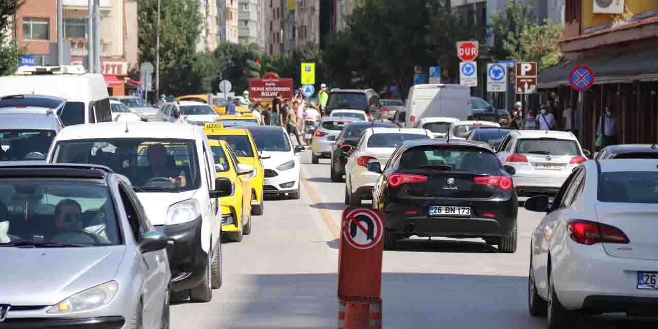 Eskişehir’de trafiğe kayıtlı araç sayısı artıyor!