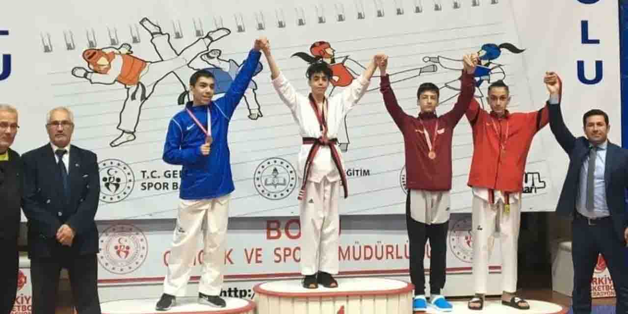 Genç sporcular Eskişehir'e 3 madalya getirdi