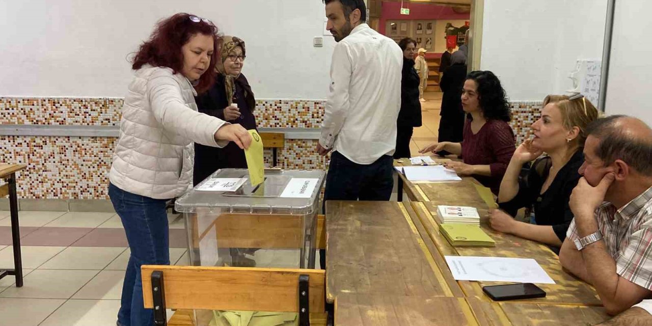 Konya’da 2. tur için oy kullanma işlemi başladı