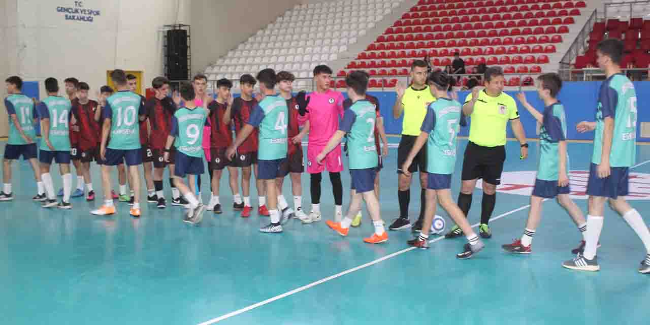 Futsalda finalistler belli oldu