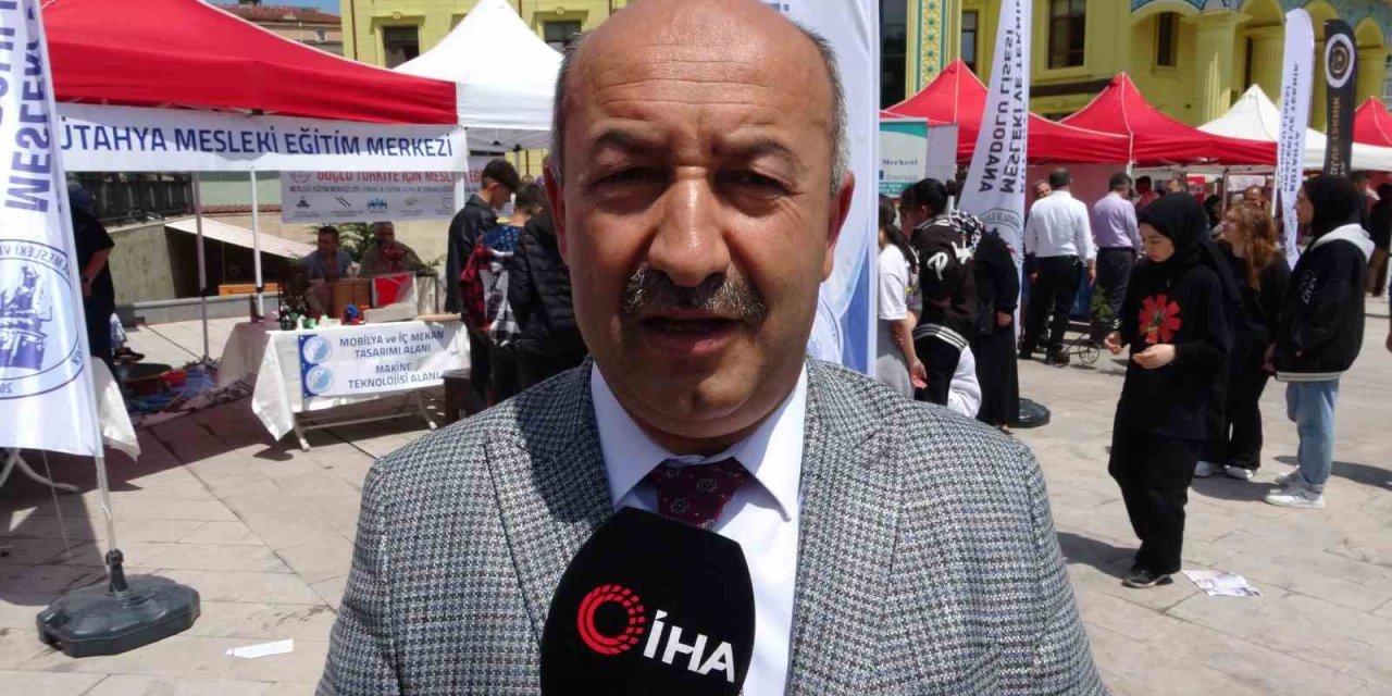 Müdür Başyiğit: "Okullarımızın ürünlerini vatandaşlarımızın beğenisine sunduk"