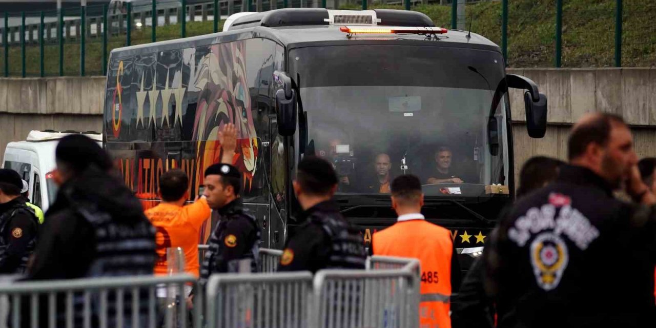 Galatasaray stada geldi