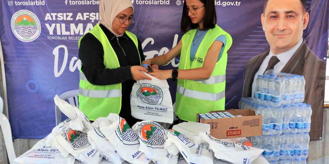 Toroslar Belediyesi LGS’ye giren öğrencileri yalnız bırakmadı