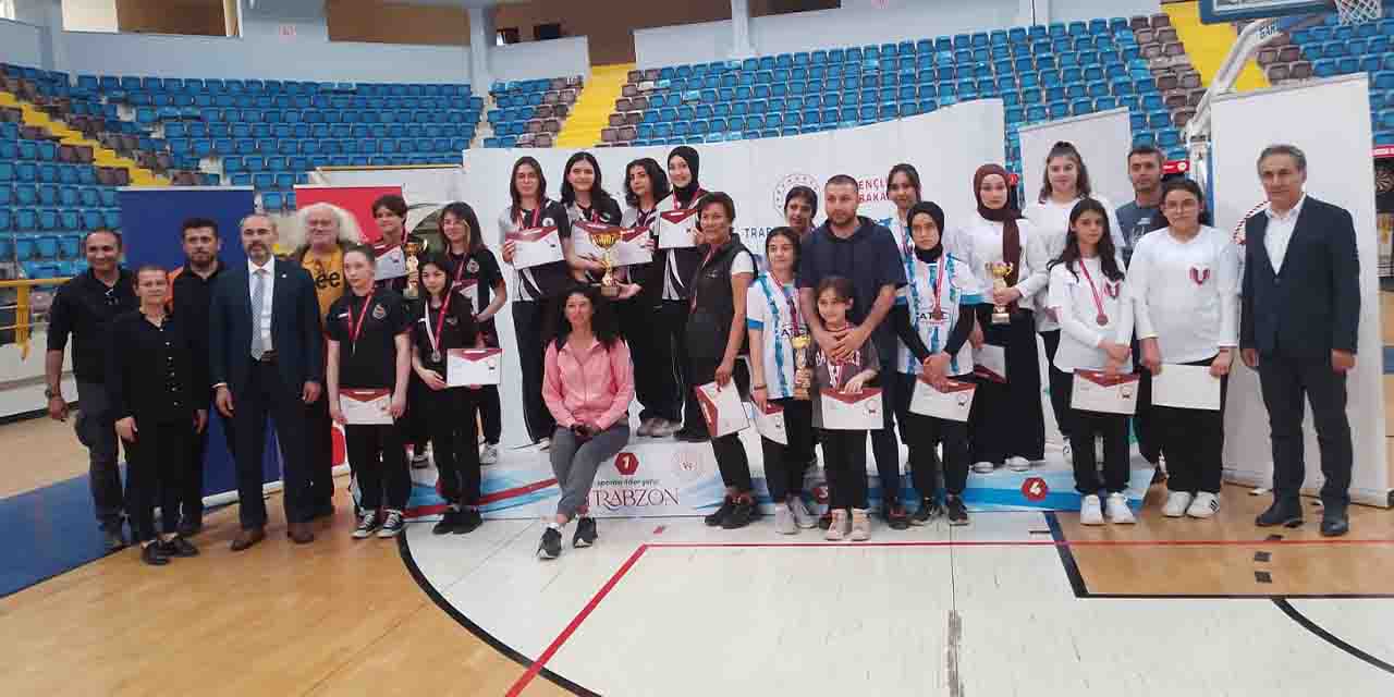 Gazi Mustafa Kemal Anadolu Lisesi Türkiye Şampiyonu oldu