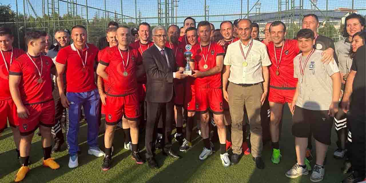 ESOGÜ’de kupa sahibini buldu