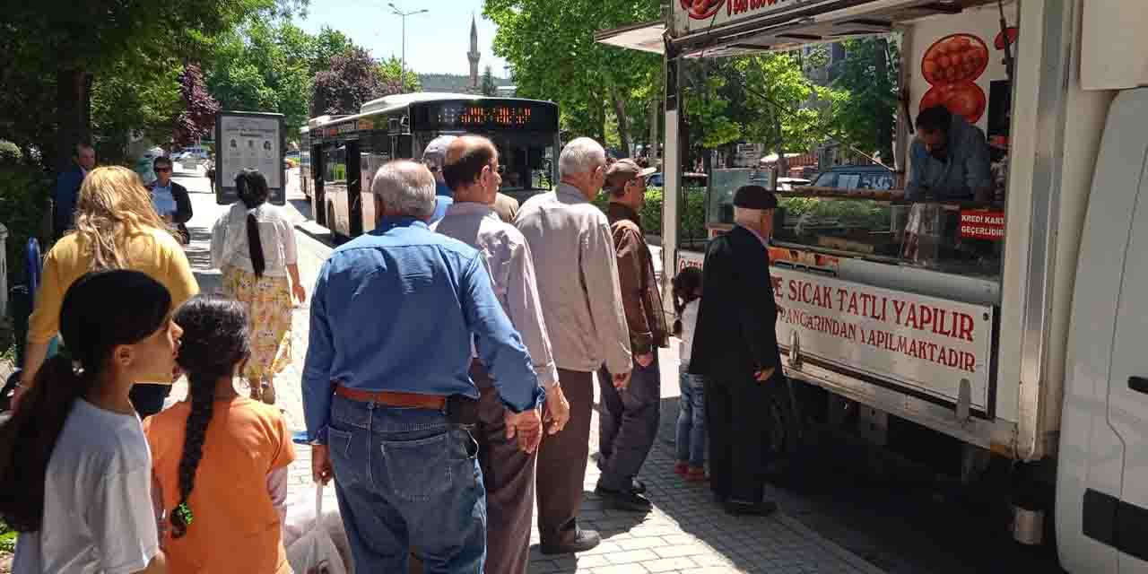 Odunpazarı'nda lokma hayrına yoğun ilgi