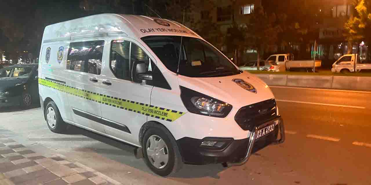 Afyonkarahisar'da bıçaklı sopalı kavga: 2 yaralı