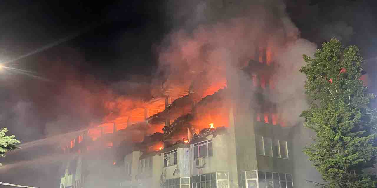 6 katlı iş hanında büyük yangın