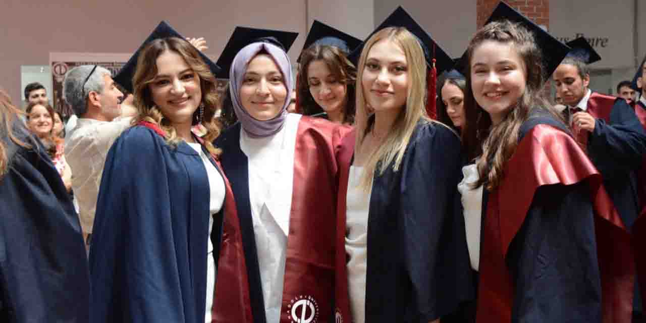 Eczacılar yeni hayatlarına başlıyor