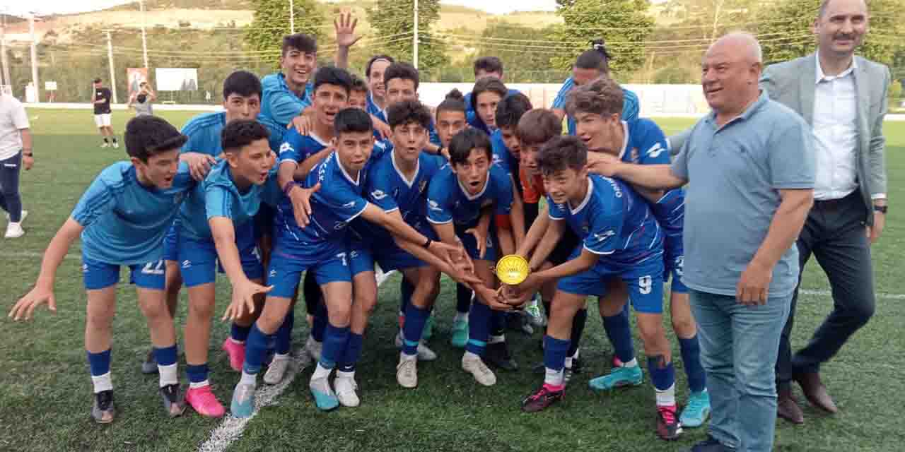 Odunpazarı U-15 takımı yarı finalleri bekliyor