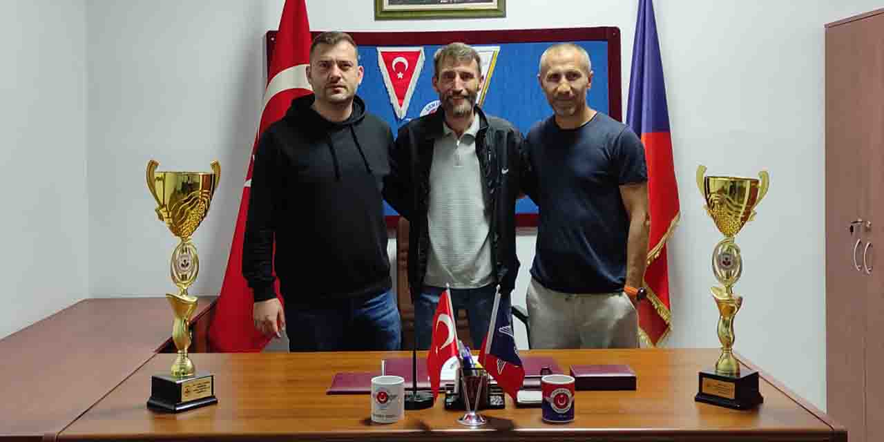 Demirspor, teknik patron sorununu çözdü
