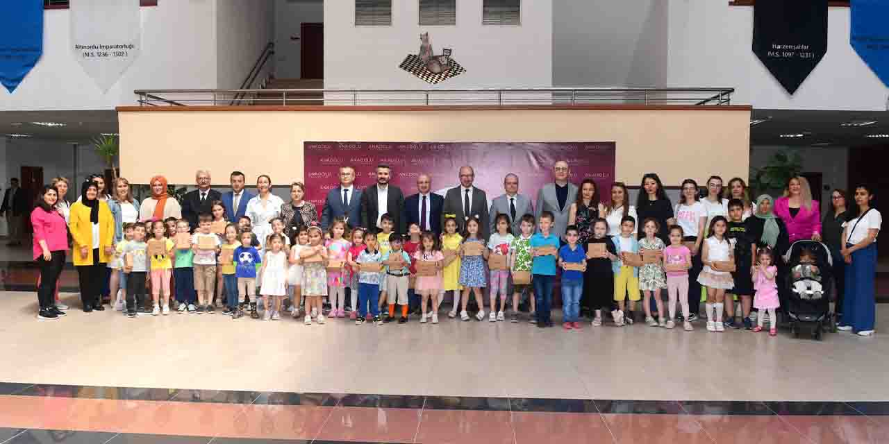 Anadolu Üniversitesi'nde bayram erken geldi
