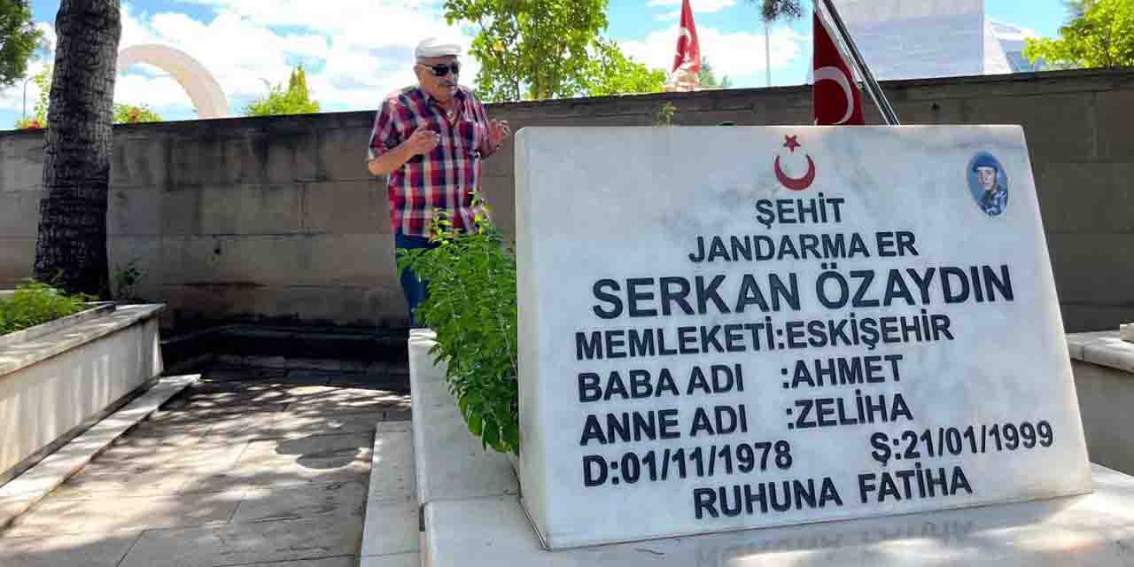 Eskişehir’de şehit ailelerinden hüzün dolu ziyaret