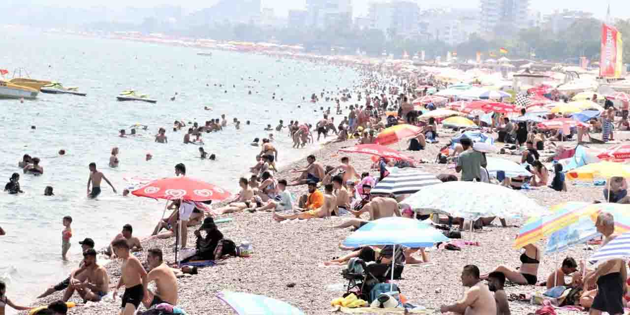 Antalya'daki dünyaca ünlü plaja yoğun ilgi