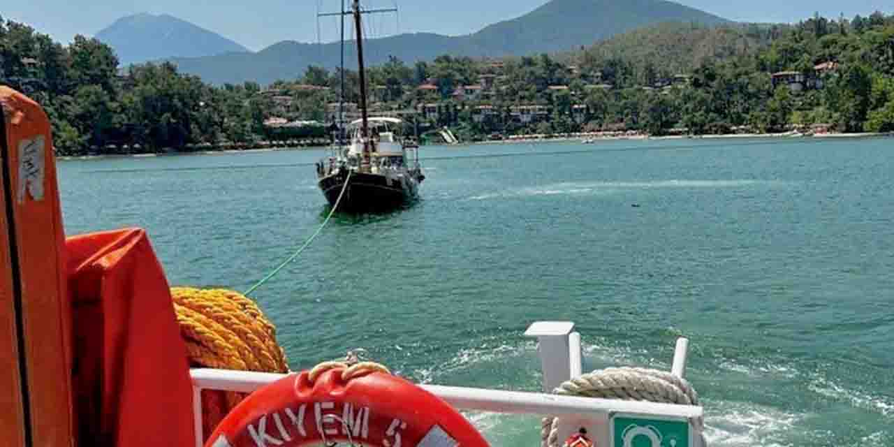 Fethiye'de sürüklenen tekne böyle kurtarıldı
