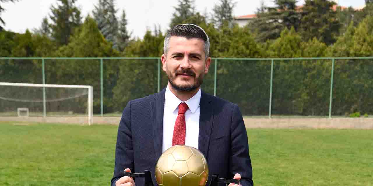 Anadolu Üniversitesi dış transferde düğmeye basıyor