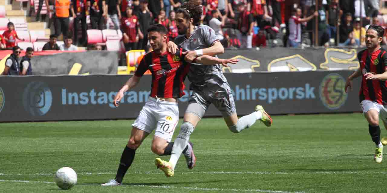 Eski Eskişehirsporlu Tolga Yakut'a Süper Lig'den talip var