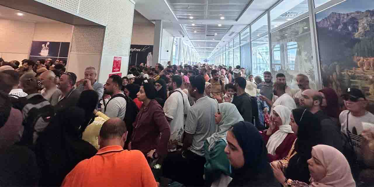 14 bin TL'lik zam izdihamı beraberinde getirdi
